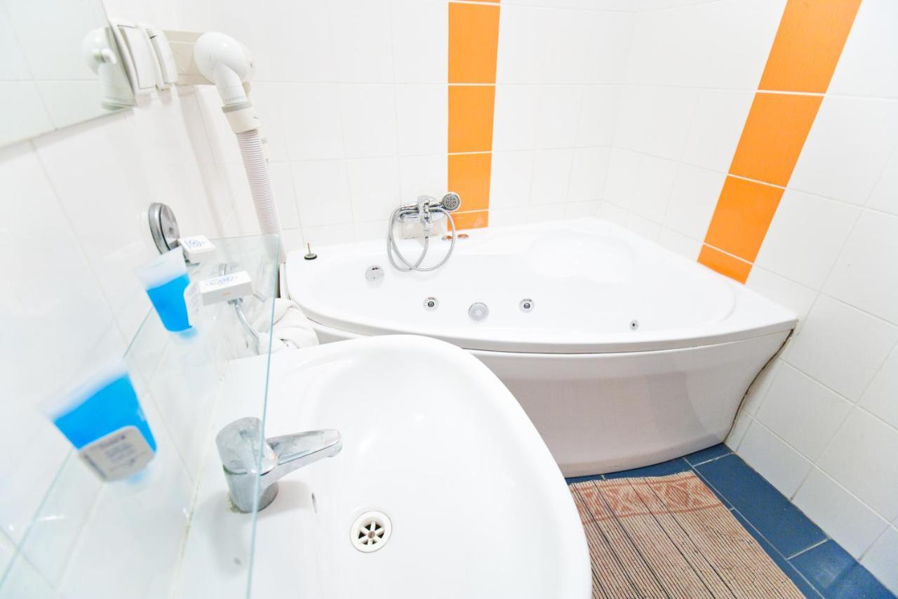Hostel Malinowski City Gliwice Eksteriør billede